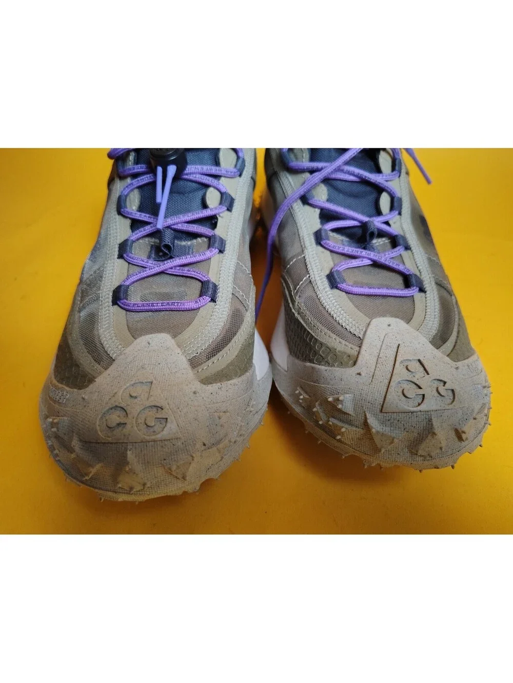 Nike ACG Mountain Fly 2 Low Gridiron Action Grape DV7903-200 Men's Size 9 Used